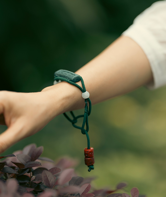 Adjustable Bracelet – Blue Medicine Incense Pendant with Flowing Structure - Blue · Blue Medicine · Bracelet · Wrist 13–17cm