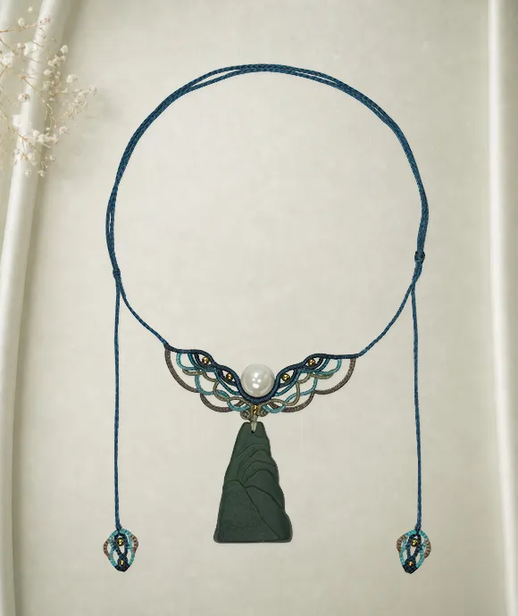 Cloud Mountain Necklace – Dream Incense Energy Pendant (Deluxe Edition) - Green · Dream Spirit · Premium · Necklace · 32–65cm