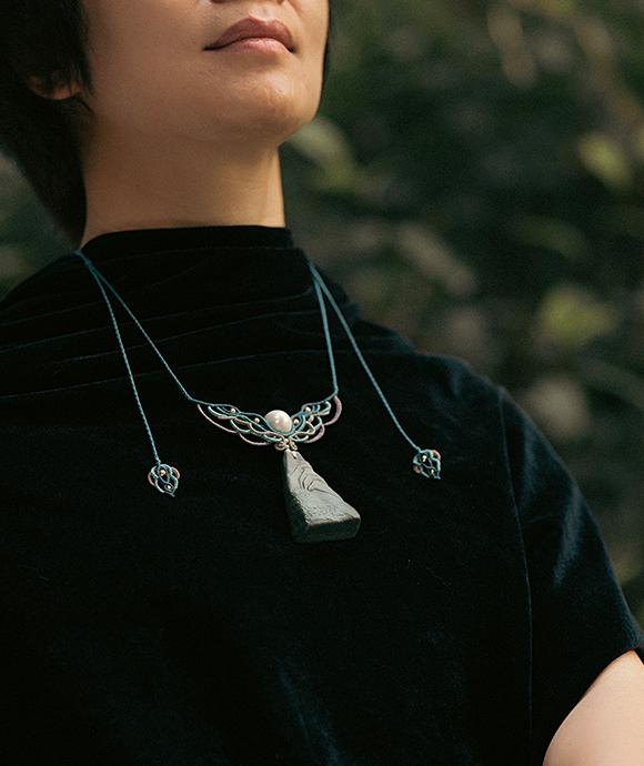 Cloud Mountain Necklace – Dream Incense Energy Pendant (Deluxe Edition) - Green · Dream Spirit · Premium · Necklace · 32–65cm
