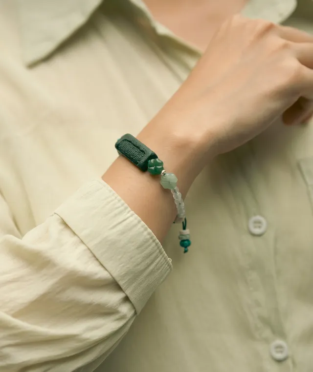 Adjustable Bracelet – Blue Medicine Incense Pendant with Path Structure - Green · Dream Spirit · Path · Bracelet · Wrist 13.5–19cm