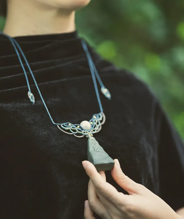 Cloud Mountain Necklace – Dream Incense Energy Pendant (Deluxe Edition) - Green · Dream Spirit · Premium · Necklace · 32–65cm