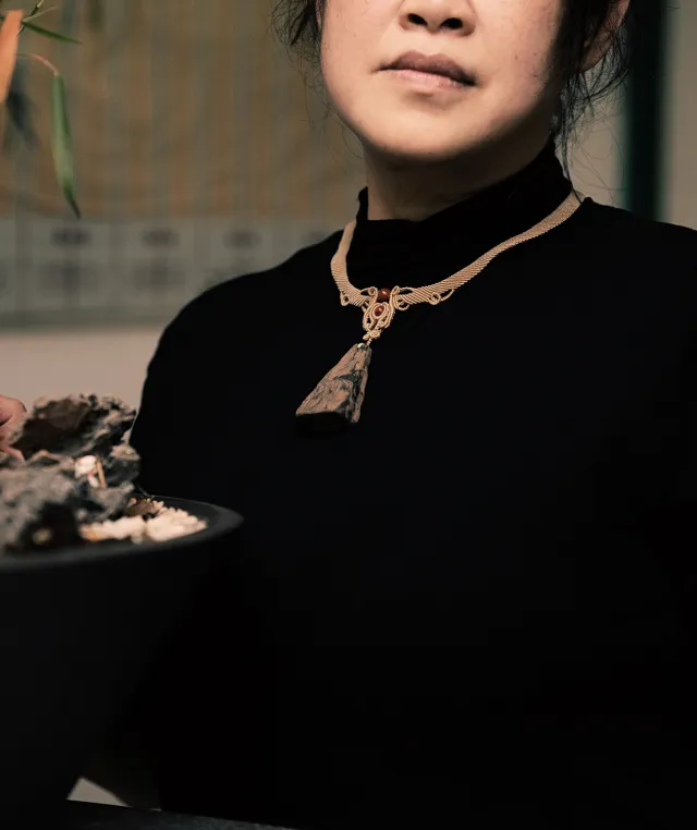 Cloud Mountain Necklace – Dual Incense Choker Pendant (Premium Edition) - Mixed · Dual Blend · Advanced · Choker Necklace · 44–46cm